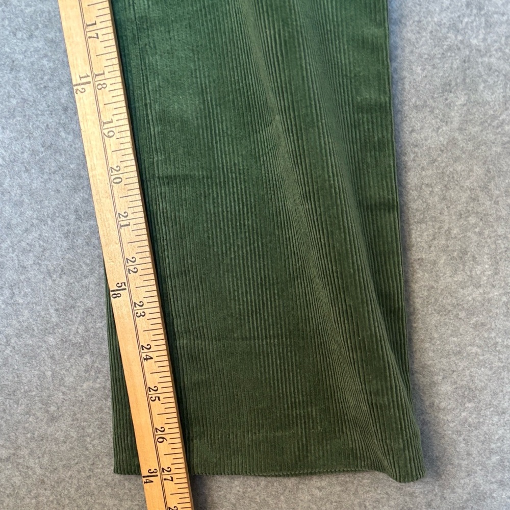 Tuckernuck Ashford High-Waisted Kick
Ankle Corduroy Pants L Green - Picture 9 of 12